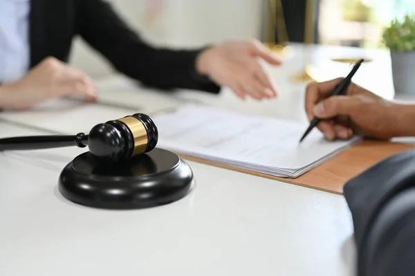 How Personal Injury Attorneys Negotiate Maximum Settlements